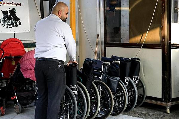 للكراسي المدولبة حصة في زيارة الأربعين
